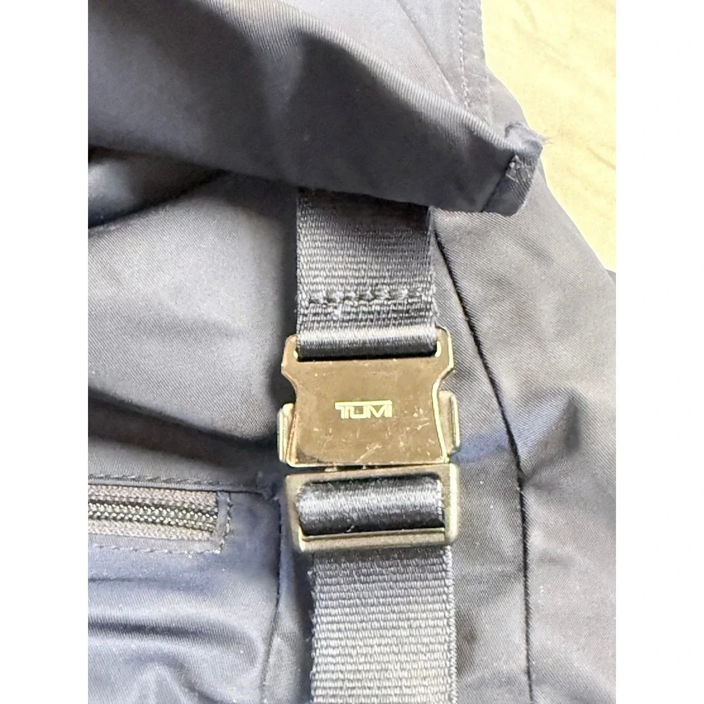 Tumi Voyageur Navy Blue Nylon Backpack Silver Hardware Travel Laptop Bag 16x12x5